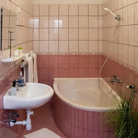 Csengettyu Apartman Eger