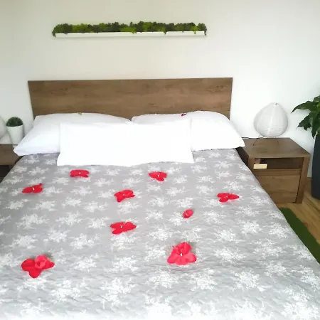 Csengettyű Apartman * Eger