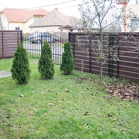 Csengettyű Apartman Apartman