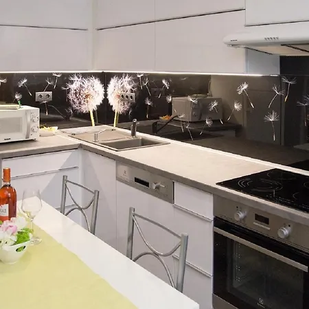 Csengettyű Apartman *